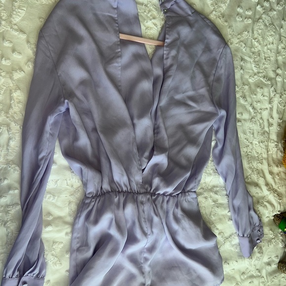 Revolve Superdown Kaycie Drape Neck Romper in Lilac - Picture 5 of 7